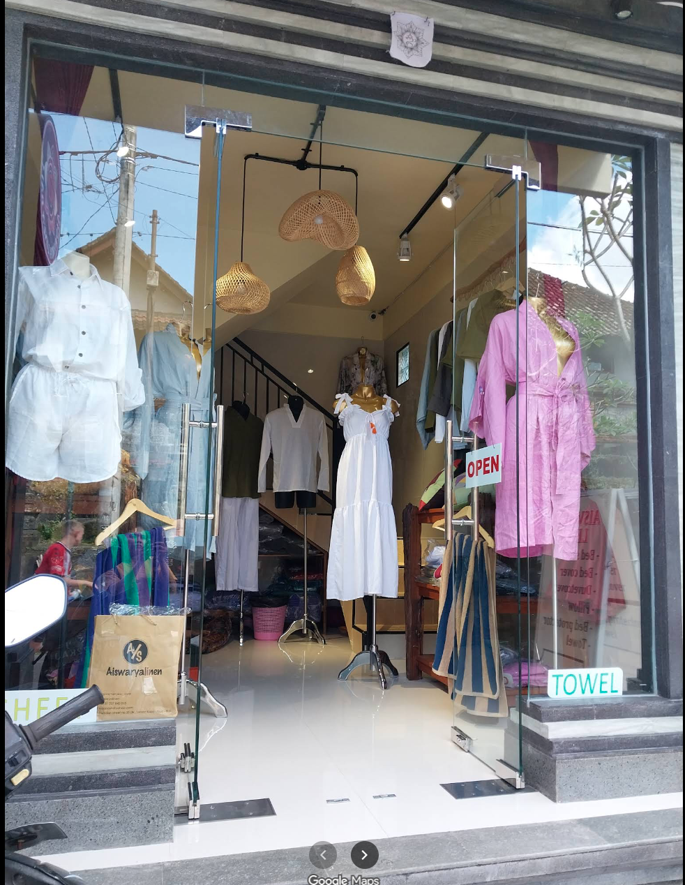 Aiswarya Ubud shop front